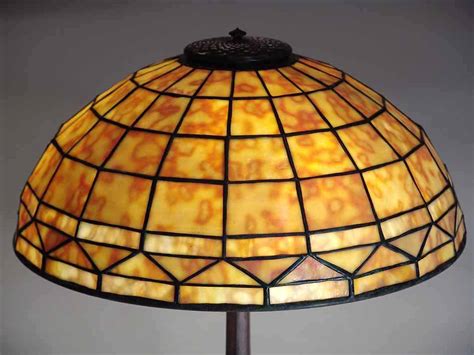16″ Geometric Tiffany Lamps