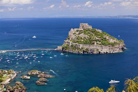 Castello Aragonese | Italy Attractions - Lonely Planet