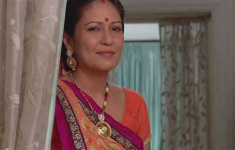 Watch Yeh Rishta Kya Kehlata Hai Tv Serial Episode 13 Naksh Buys A