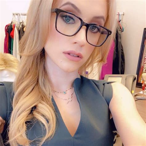 kat timpf biography age height salary net worth and husband