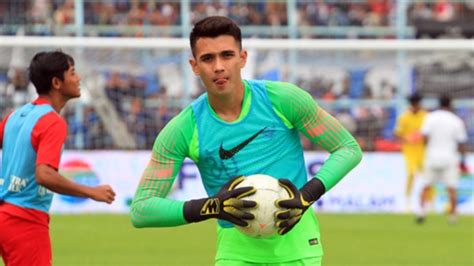 Nadeo argawinata, 24, from indonesia bali united fc, since 2019 goalkeeper market value: Ganas PKV: Nadeo Argawinata Menjadi Sorotan Warganet Thailand