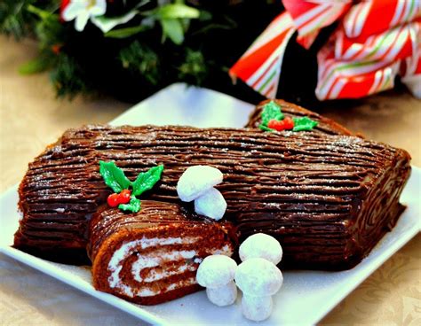 Simple chocolate yule log from ricardo. Buch Genoise | Patisserie, Noel, Bücher