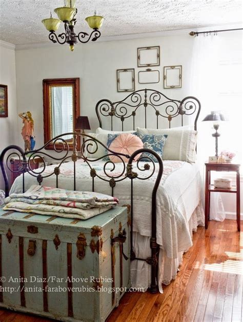 Add Shabby Chic Touches To Your Bedroom Design For