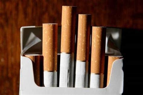 Harga termahal rokok yang umum dipasarkan di indonesia berkisar rp31.000 hingga rprp31.600 tiap bungkus isi 20 batang. Wow! Harga Rokok di Indonesia Lebih Mahal dari Malaysia dan...