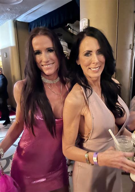 Tw Pornstars Sofie Marie Twitter Congrats To Thereaganfoxx For Winning Milf Performer Of