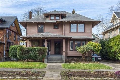 Peek Inside A Classic 1909 Craftsman Fixer For Sale In Portland The
