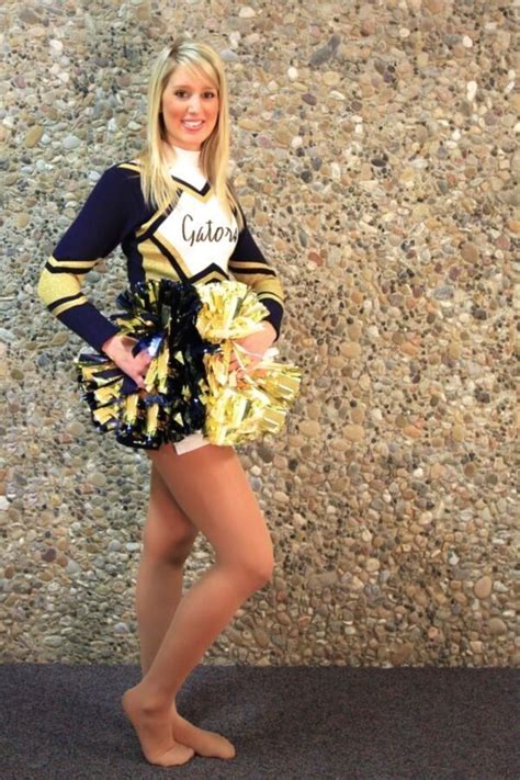 Pin By Jan Kay On Cheerleaders Pantyhose Outfits Nylons And Pantyhose Fashion