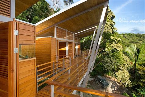 The Floating House Designed By Benjamin Garcia Saxe Overlooks The Costa