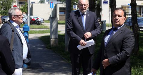 Laadige alla võrguühenduseta lugemiseks, raamatu dokad idziesz i dokad zajdziesz? Jutarnji list - DO KADA ĆE EPIDEMIJA OSTATI NA SNAZI I KAD ...