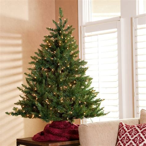 Get The Joyful Christmas Nuance In Your Home By Decorating A Pre Lit