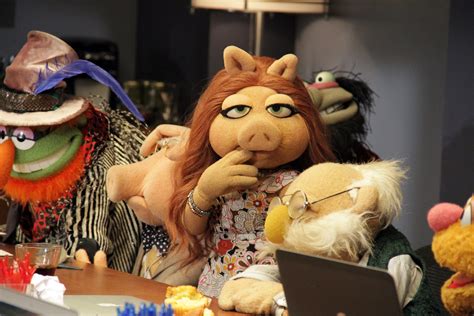 12 New Photos From The Muppets Tv Show 2015