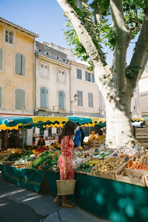 St Remy Market Provence The Londoner Provence Marketing Italian