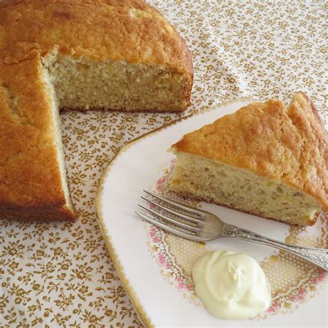 Banana cake is one of the recipes everyone loves! Easy Banana Cake | Rezepte, Beste rezepte und Dessert
