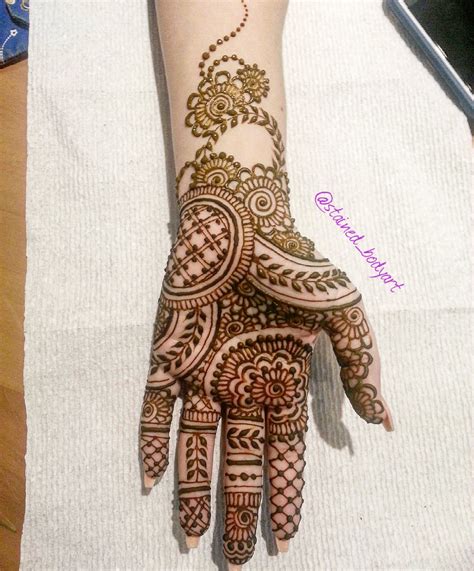 Henna Design On Palm Engagement Mehndi Designs Mehndi Design Photos