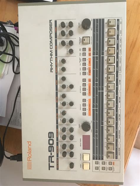 Tr 909 Roland Tr 909 Audiofanzine