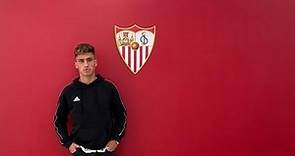 José Ángel Carmona - Sevilla's Talented Center-back - Goals, Defensive Skills, Passes 2019-2020