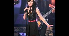 Amy Winehouse - Rehab (Live Itunes Festival)