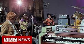 Unseen footage of The Beatles revealed in new documentary, directed by Peter Jackson - BBC News