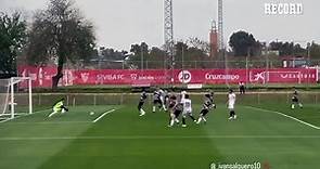 ¡SU PRIMER GOL EN EUROPA! Juan Carlos Cortez inició de titular y anotó gol en la victoria del Sevilla sub-19