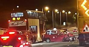 【交通意外】的士撞至車頭凹陷　北大嶼山公路往機場方向擠塞 - 香港經濟日報 - TOPick - 新聞 - 社會