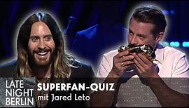 Jared Leto spielt um Mustafa's Gemüsekebap gegen Superfan | Late Night Berlin