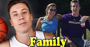 Duncan Robinson Family With Father,Mother and Girlfriend 2020