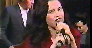 10,000 Maniacs - Headstrong