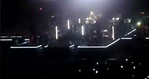 Roger Waters toma mezcal y habla en español en su concierto de la CDMX