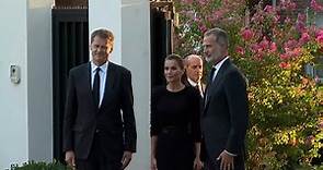 Los Reyes visitan al embajador de Reino Unido en España