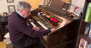 John Mann playing Cara Mia on the Eminent Grand Theatre 2000 Organ