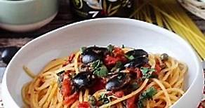 "spaghetti alla puttanesca" ¡el plato de pasta con sabor a mediterraneo!