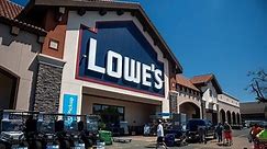 Lowe’s Cuts Sales Forecast as Same-Store Sales Fall 7.4%