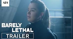 Barely Lethal - 16 anni e spia, Il Trailer Ufficiale del Film con Hailee Steinfeld, Samuel L. Jackson, Sophie Turner e Jessica Alba - HD - Film (2015)