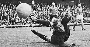 Lev Yashin ● The Black Spider [Greatest Goalkeeper of All Time]