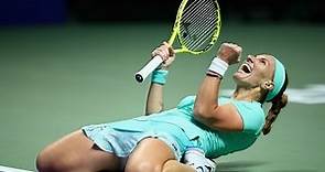 Svetlana Kuznetsova vs Karolina Pliskova | 2016 WTA Finals Singapore Highlights