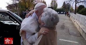 Highlights - The Pope visits relatives, 19 November 2022 - Pope Francis