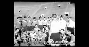 El DT Guillermo Stábile entrenando a la selección argentina, 1954