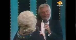 Islands in the Stream By Kenny Rogers & Dolly Parton. Live.