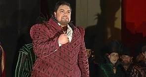 Rigoletto Moving Moment # 2 - featuring Pene Pati as The Duke of Mantua