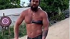 Jason Momoa teaches how to throw tomahawks without looking