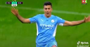 Rodrigo Hernández Cascante #xuhuong #football #rodri #manchestercity