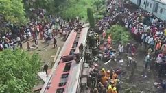 How India's deadly train crash unfolded