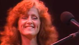 Bonnie Raitt - Give It Up Or Let Me Go - 11/26/1989 - Henry J. Kaiser Auditorium (Official)