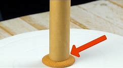 Place The Cardboard Roll On The Cookie – 20 Minutes In The Freezer & You'll Be Amazed!