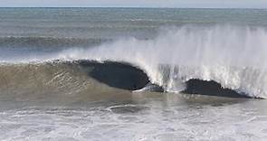 20ft WAVES in NEW JERSEY WINTER SURF December 18, 2023
