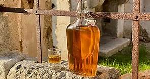 WHISKEY Fatto in Casa INVECCHIATO 10 ANNI in SOLI 10 GIORNI 🥃 Come fare il WHISKY senza distillare