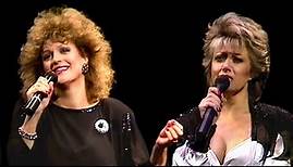 HD - BARBARA DICKSON & ELAINE PAIGE - I KNOW HIM SO WELL (LIVE at the ROYAL ALBERT HALL1986) (ABBA)
