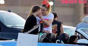 JoJo Siwa kisses girlfriend and holds hands at outdoor concert