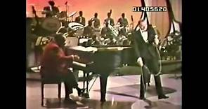 Frank Sinatra - Fly Me To The Moon 1965 (Live)