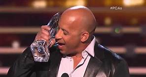 Vin Diesel: Actor Sings Tribute to Paul Walker in People's Choice Awards Acceptance Speech